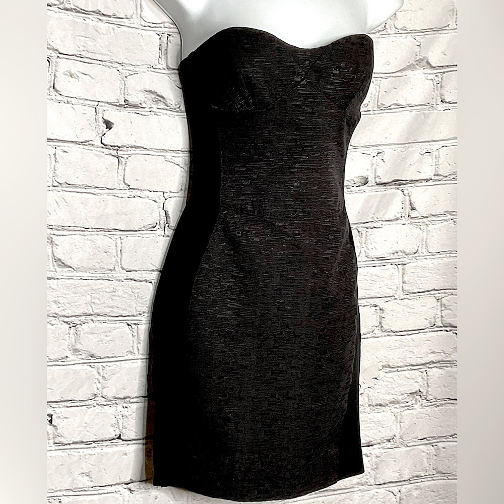 Elegant Black Strapless Dress